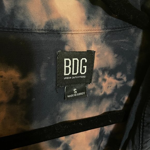 *One of a kind* Urban Outfitters Lucy Collared Button-Front Jumpsuit - Picture 7 of 12